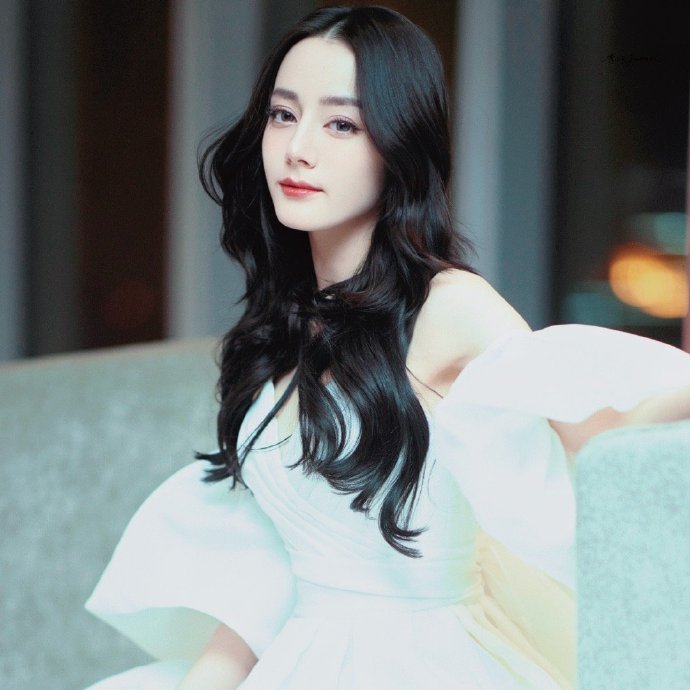 迪丽热巴·迪力木拉提