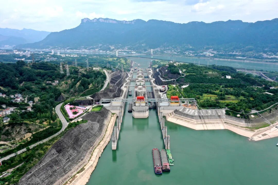 长江三峡水利枢纽工程2.jpg