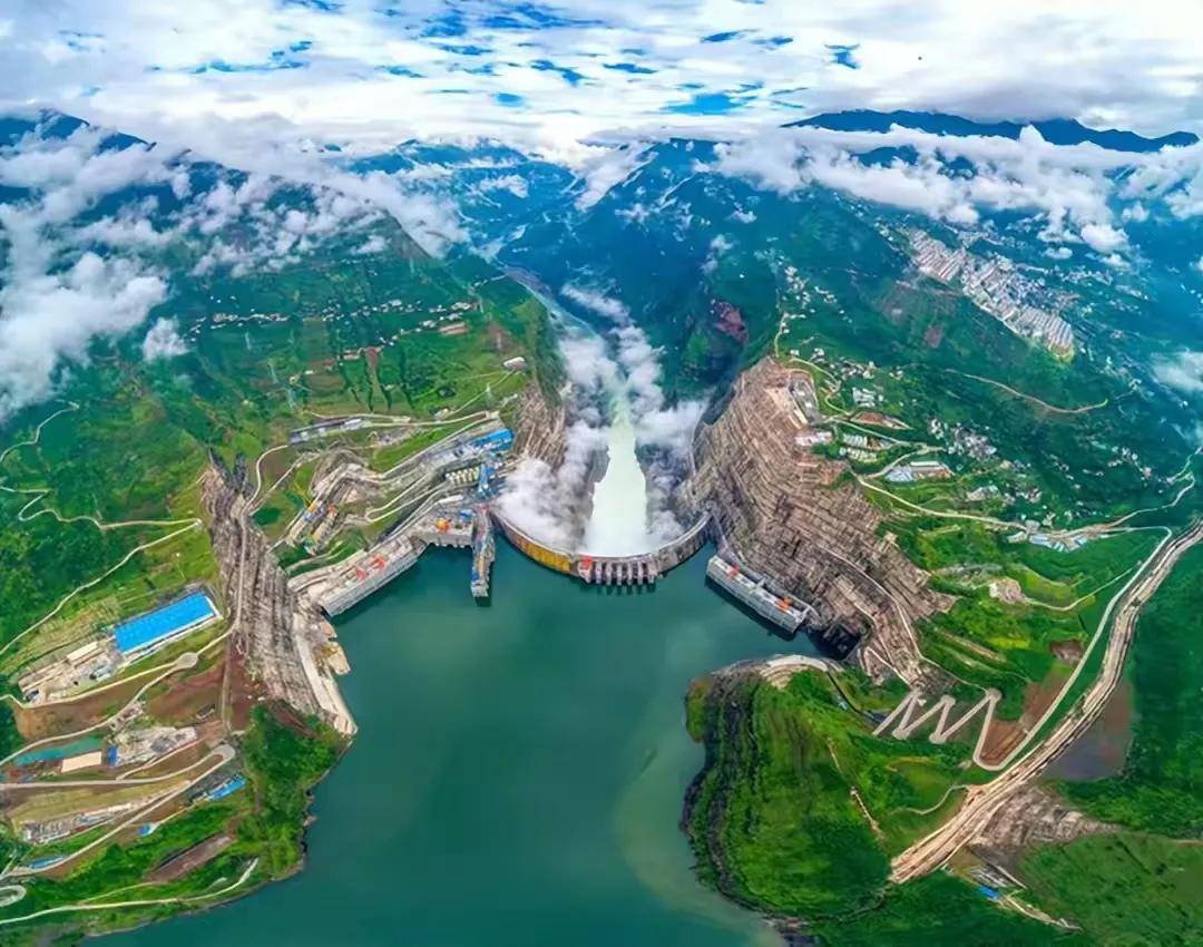 白鹤滩水电站2.jpeg