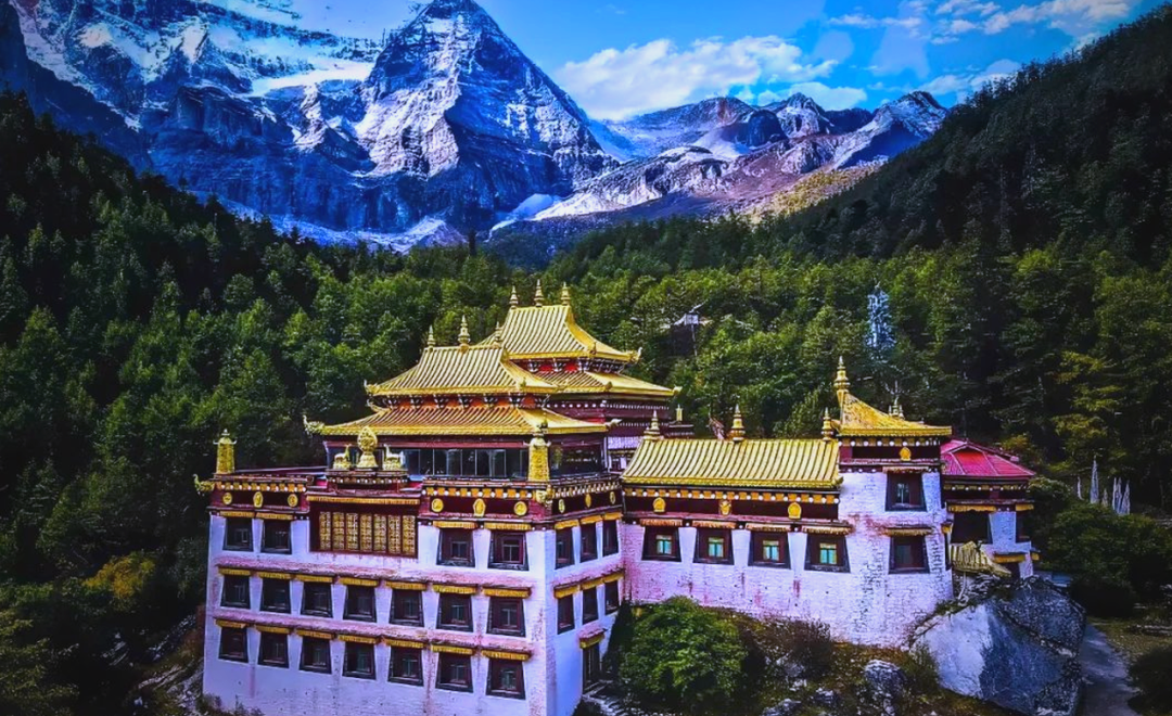 稻城亚丁国家自然保护区(图1)